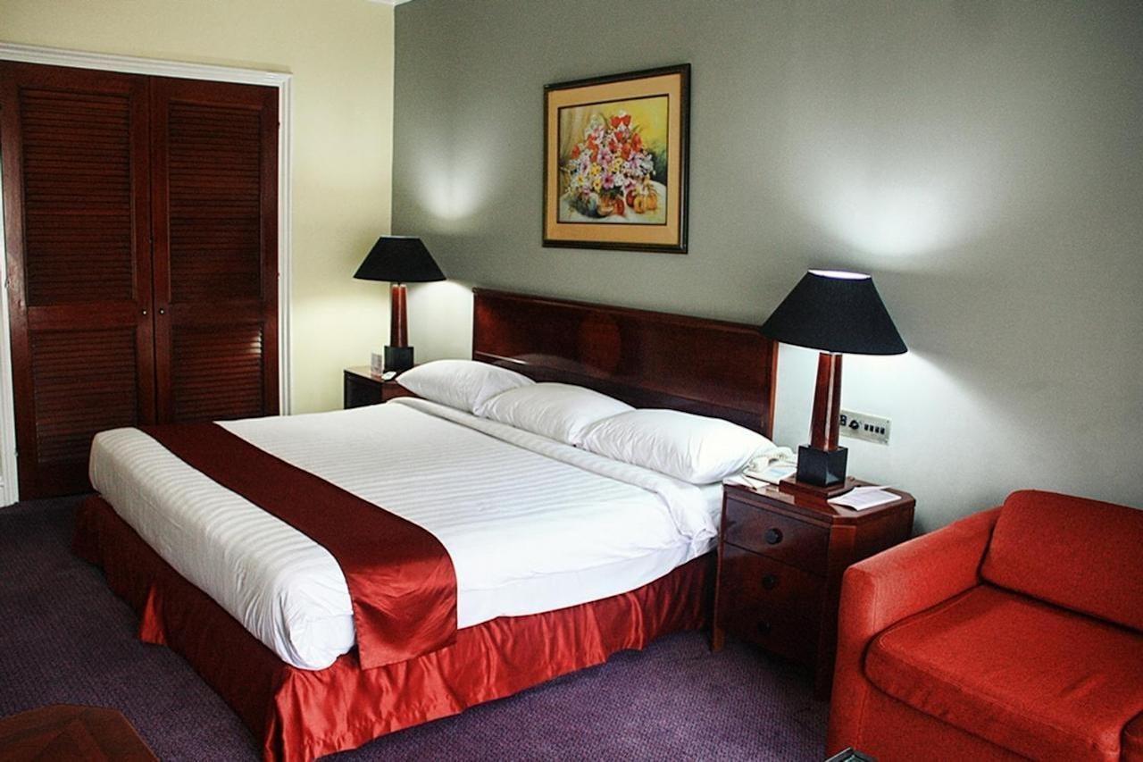 Powered By Archipelago 4* Surabaya